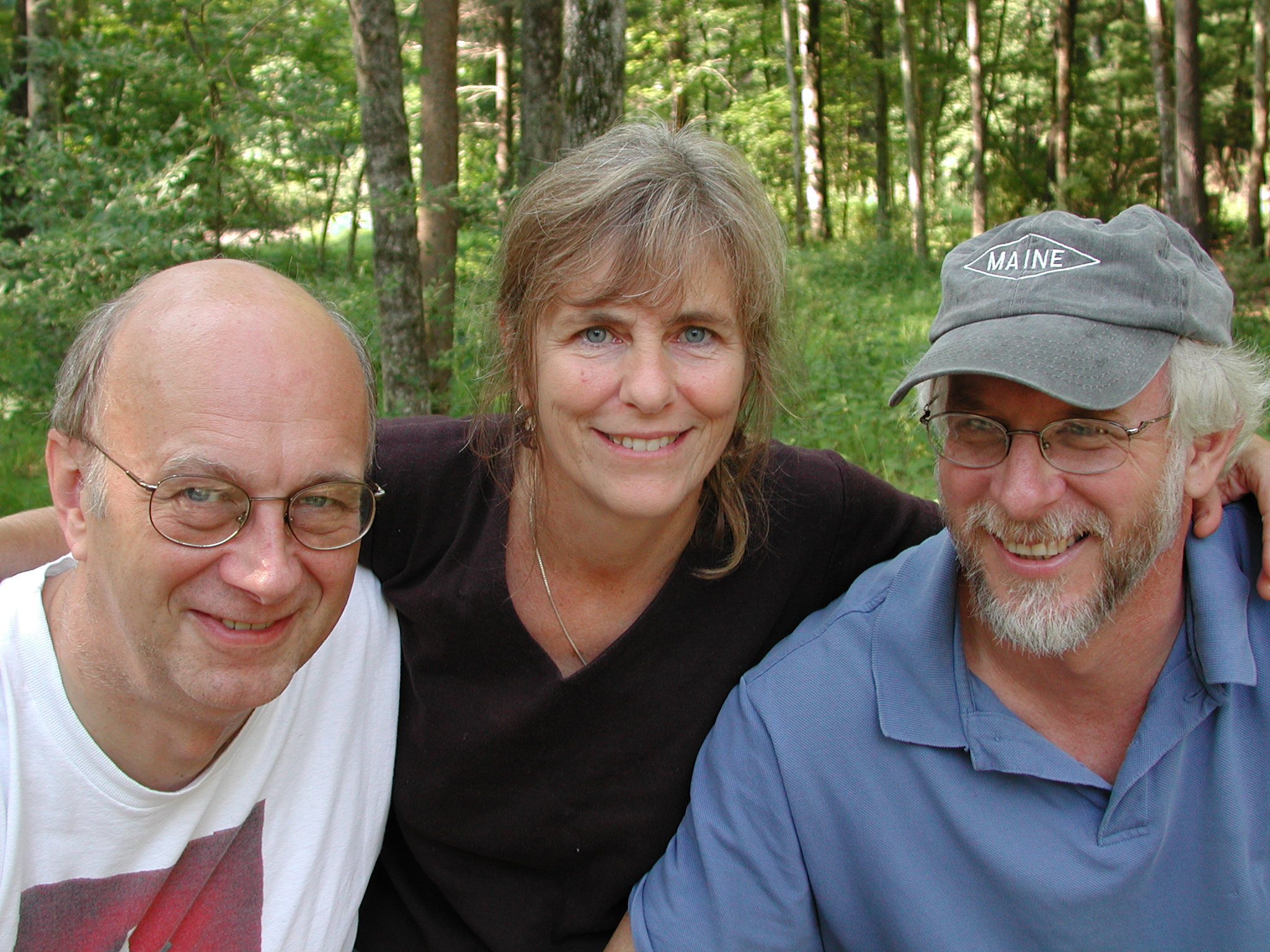 http://photos.tedcrane.com/Ashokan/2002/Ted/7_Fri/ToadMamas_20020802.jpg